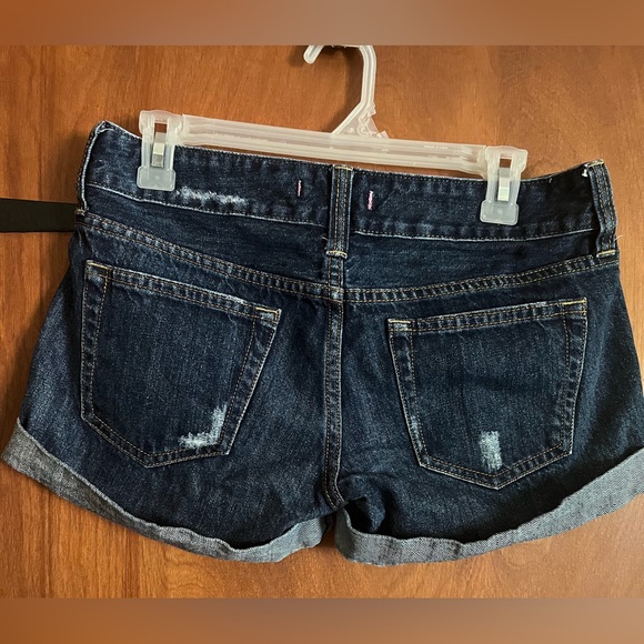 Shorts size 27 by Foever 21 like new excellent condition - Picture 2 of 3